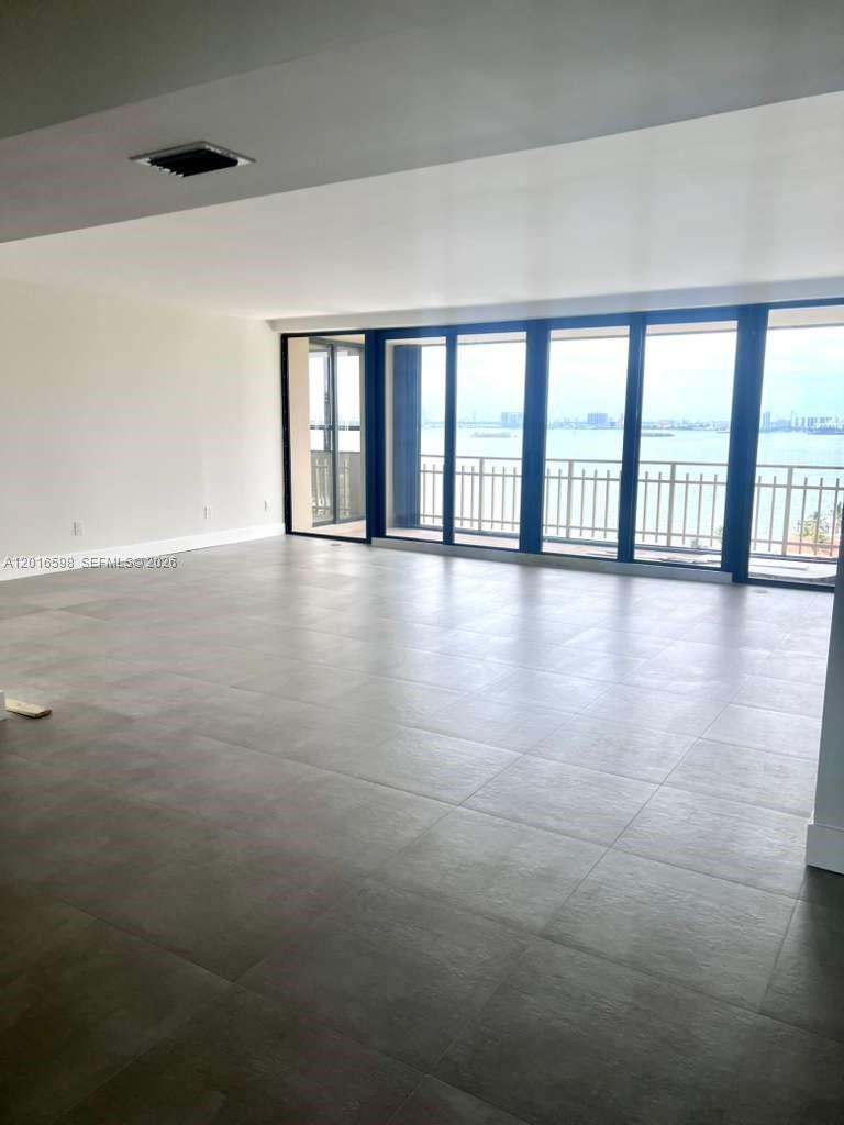 11113 Biscayne Blvd 1253