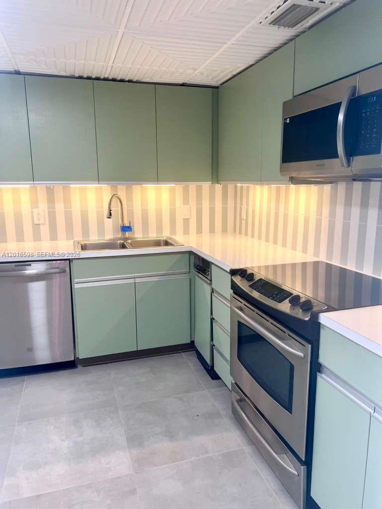 JOCKEY CLUB III CONDO - Residential Lease