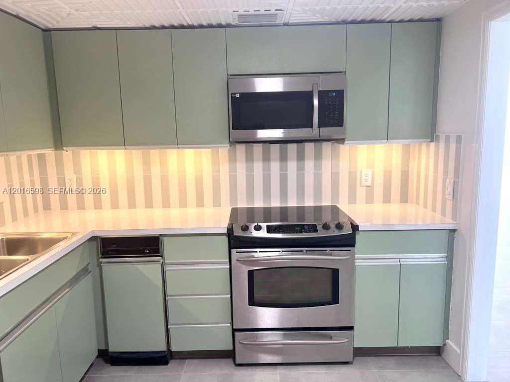 JOCKEY CLUB III CONDO - Residential Lease