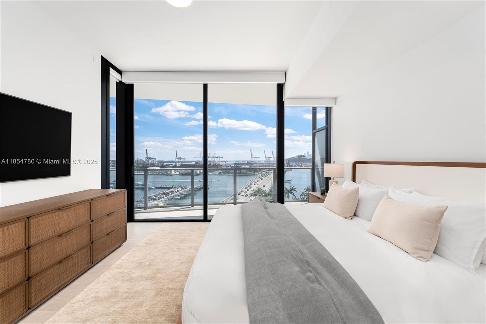 FIVE PARK - Residential