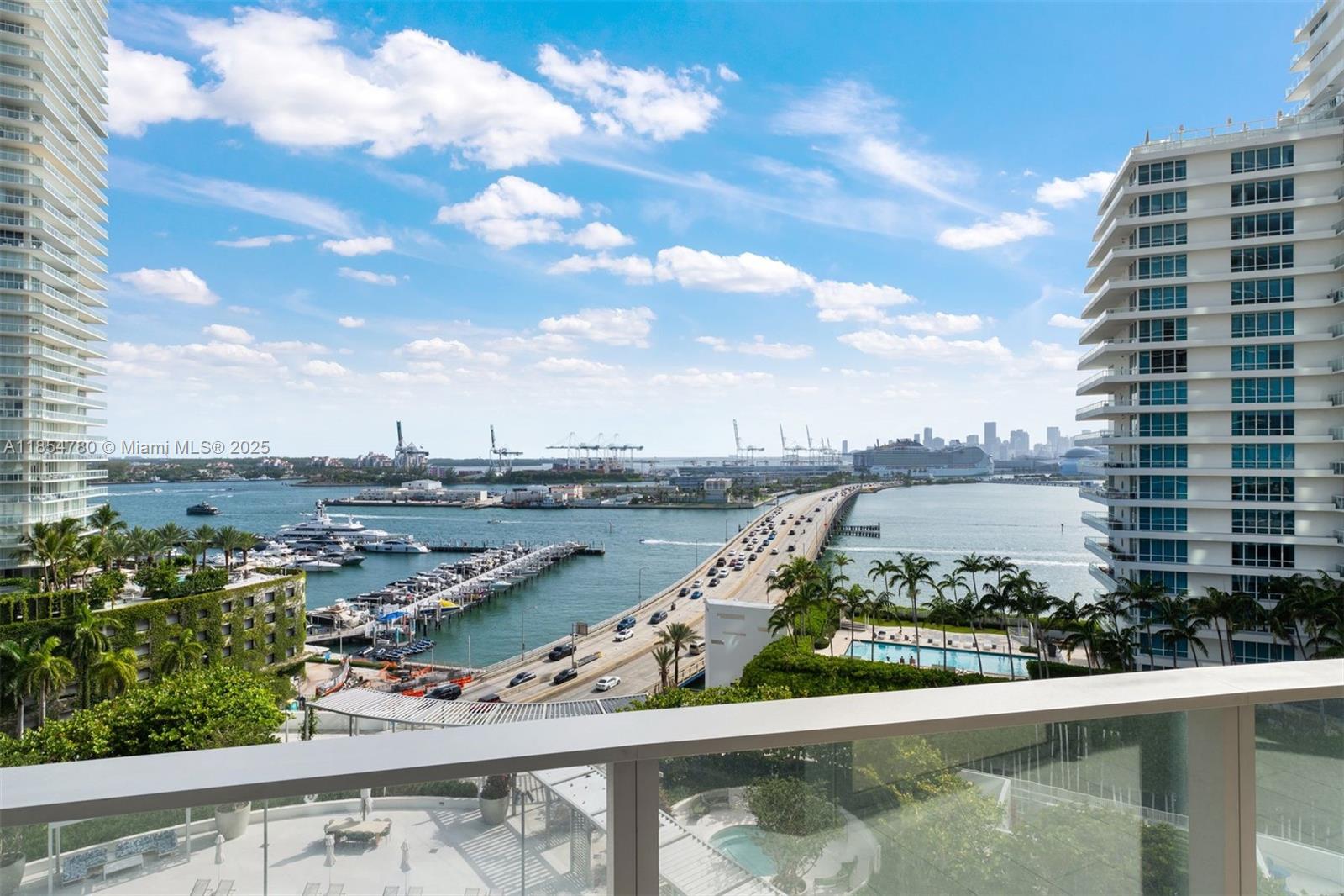 FIVE PARK - Residential