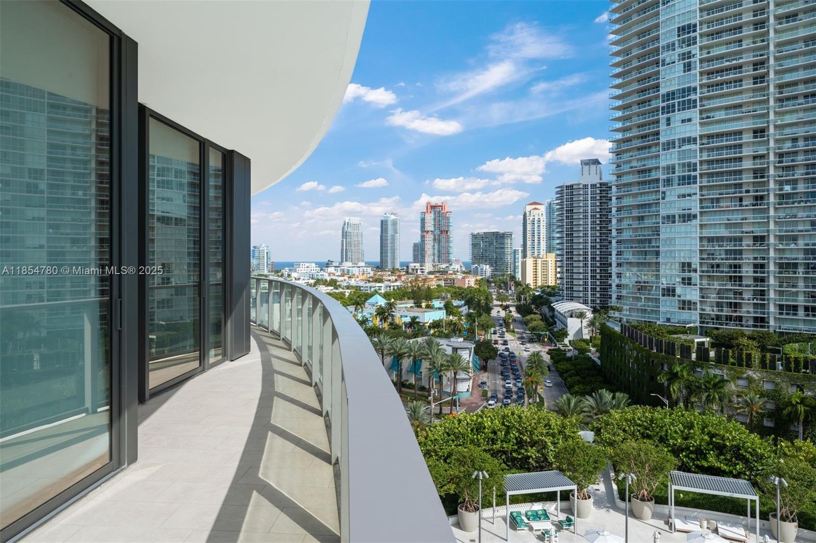 FIVE PARK - Residential