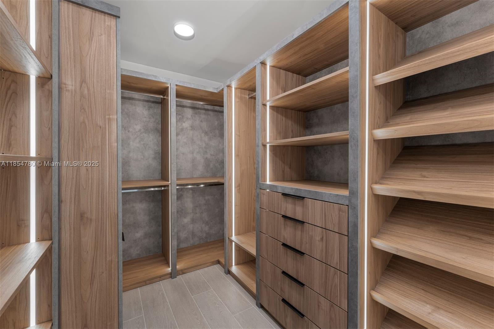 FIVE PARK - Residential