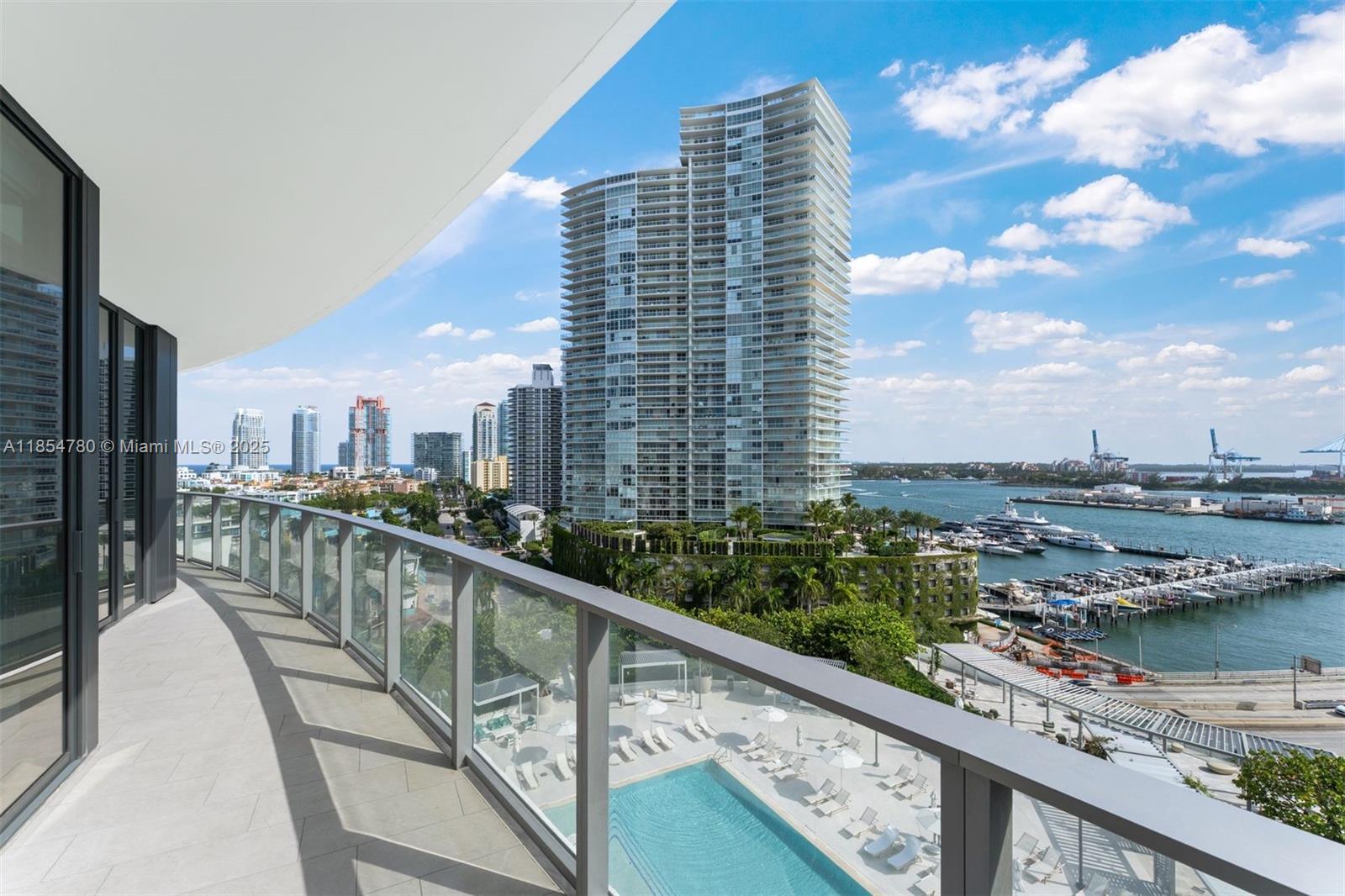 FIVE PARK - Residential