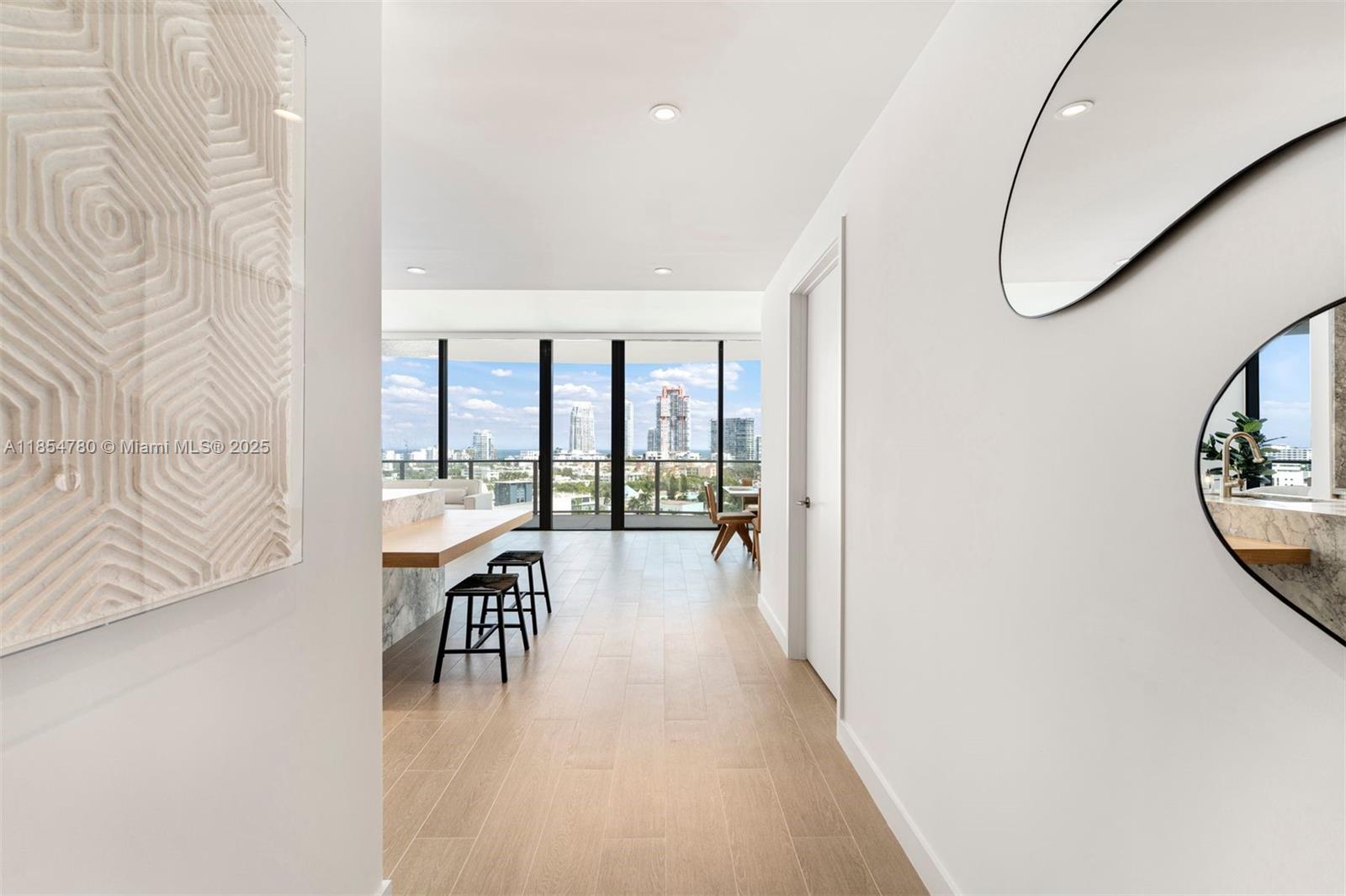 FIVE PARK - Residential