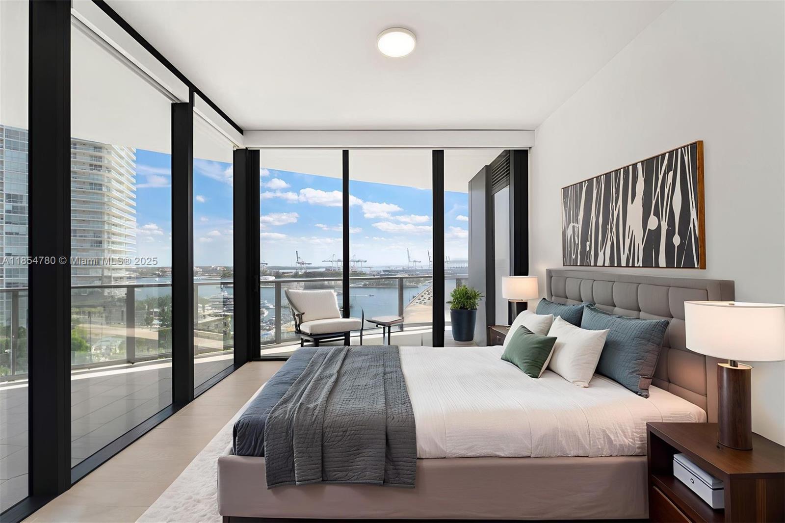 FIVE PARK - Residential