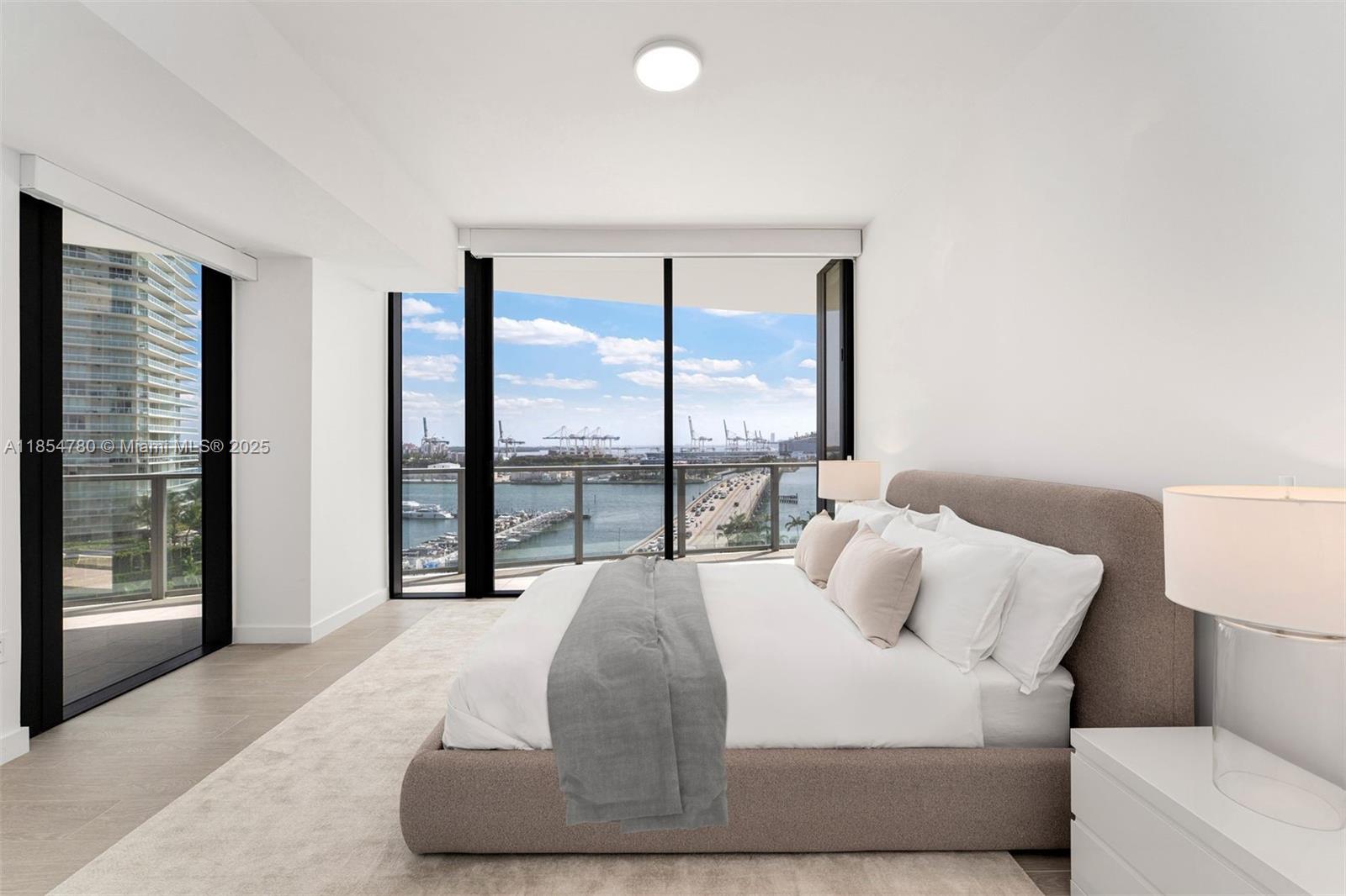 FIVE PARK - Residential