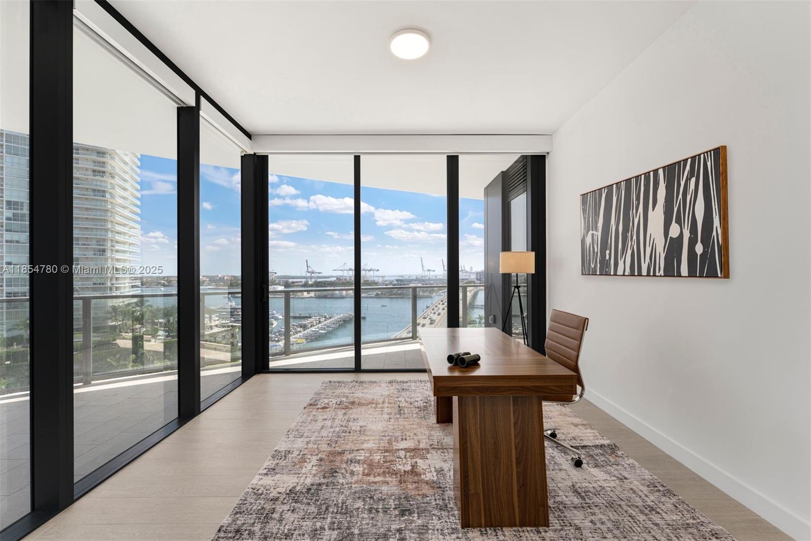 FIVE PARK - Residential