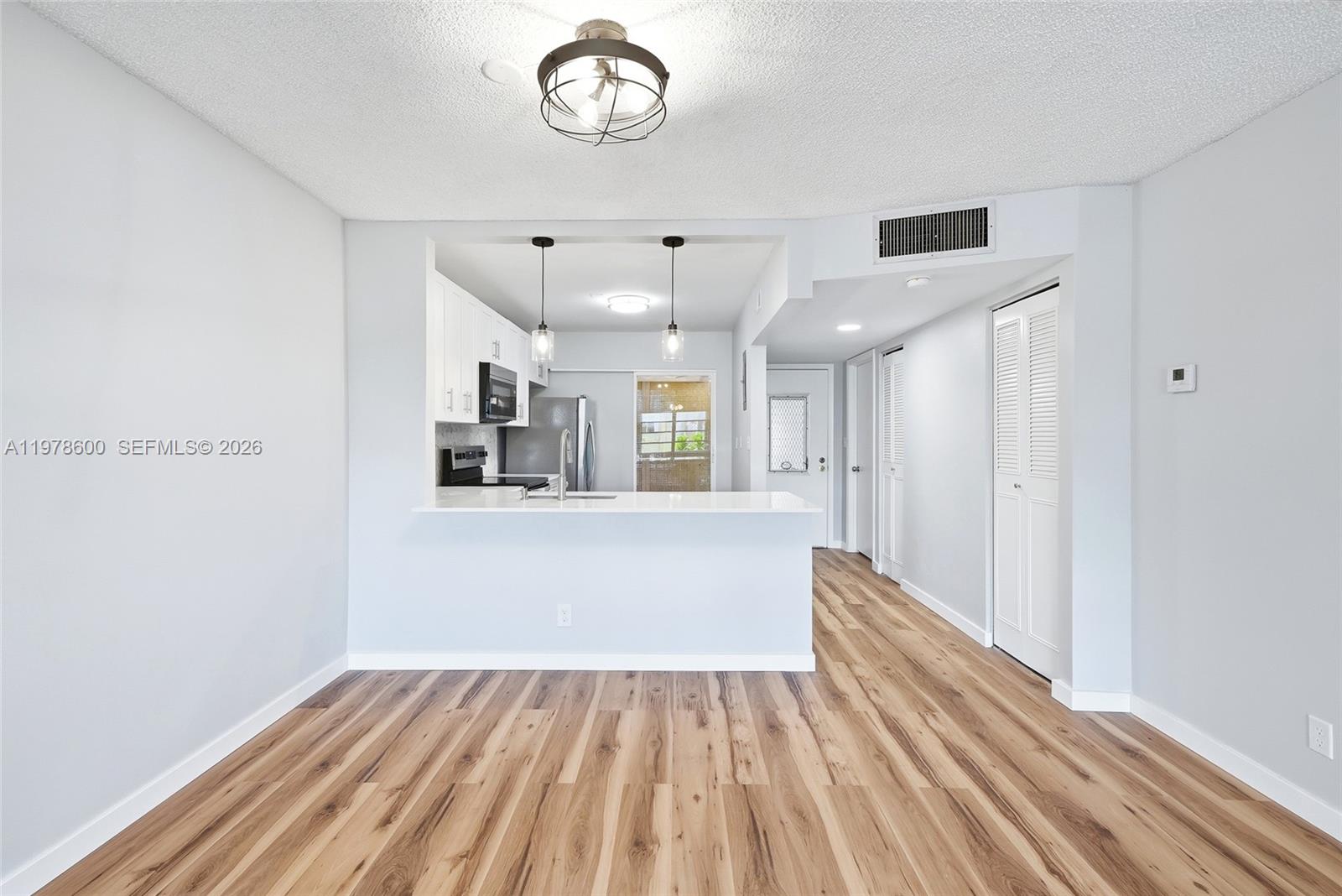 View photos, virtual tours, details...