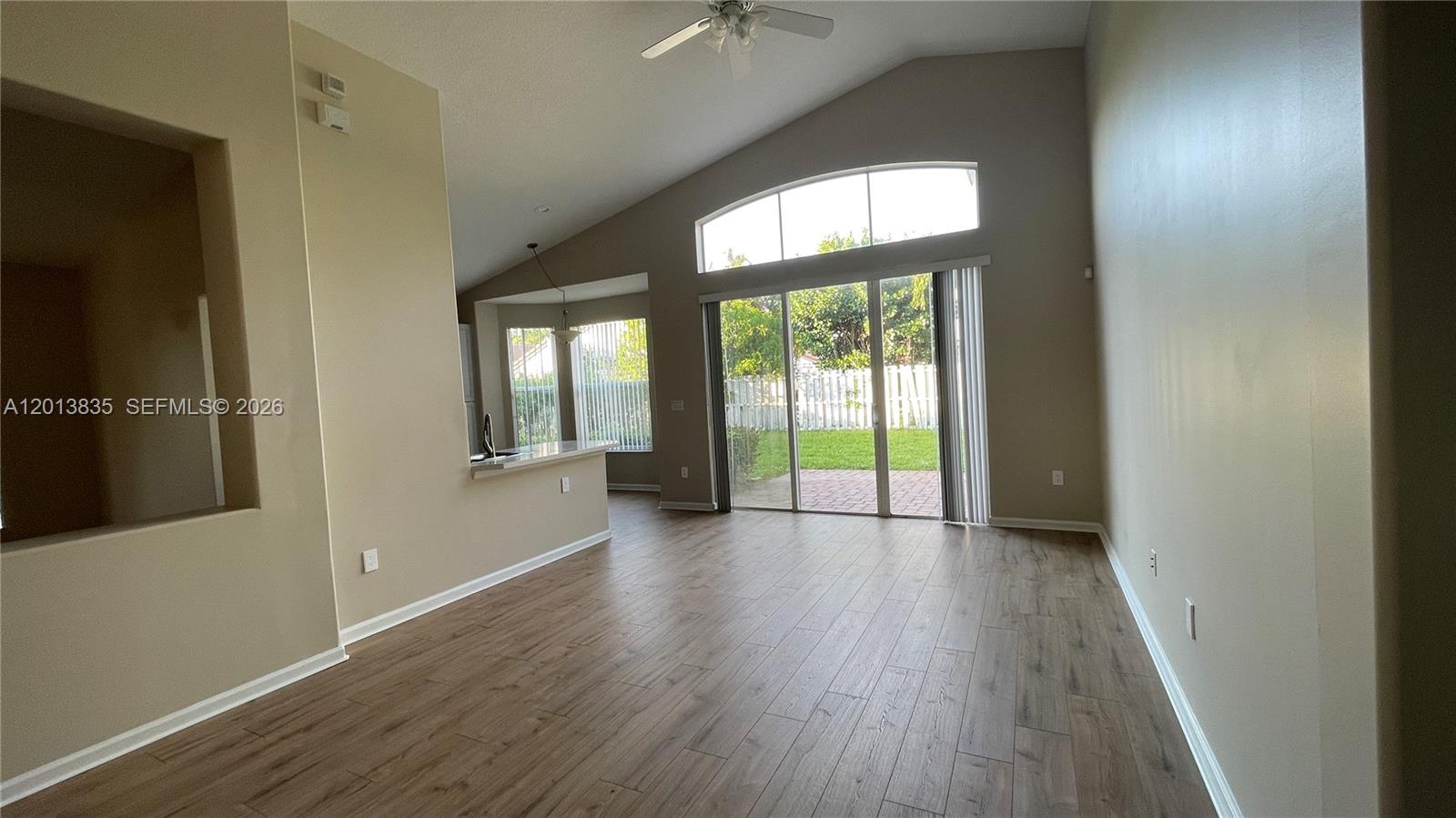 SUNSET LAKES PLAT ONE - Residential