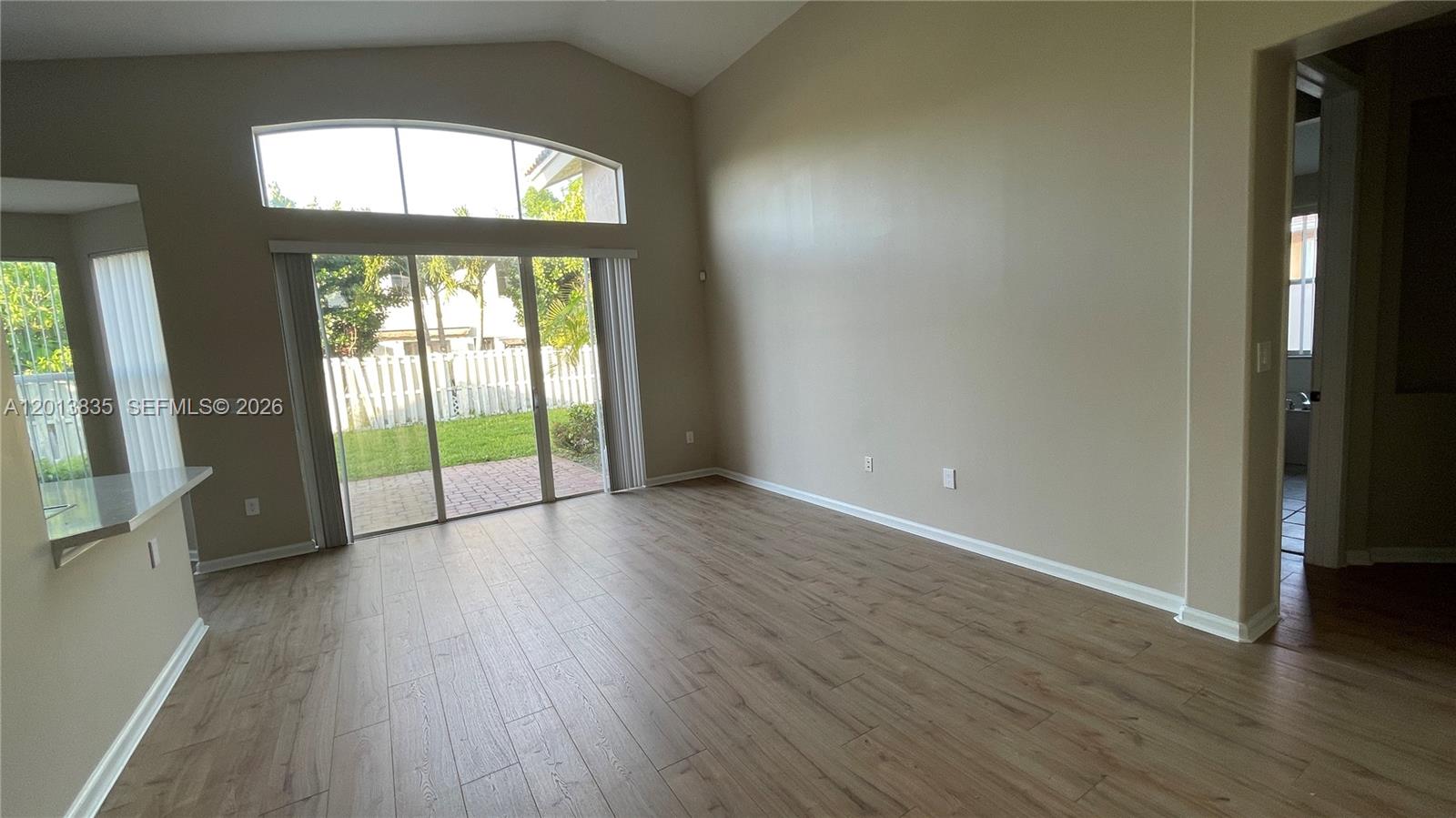 SUNSET LAKES PLAT ONE - Residential
