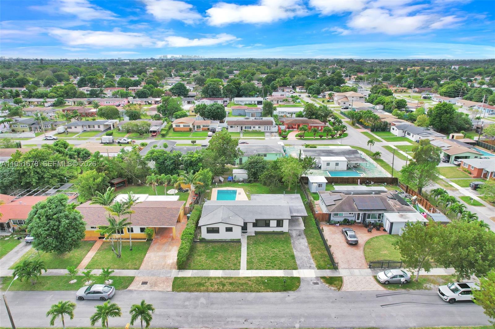 PALMLAND ESTATES 1ST ADDN - Residential