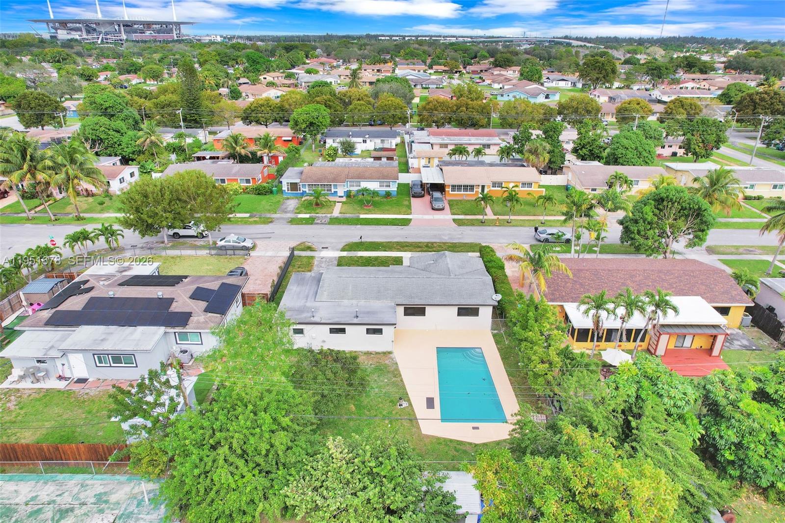 PALMLAND ESTATES 1ST ADDN - Residential