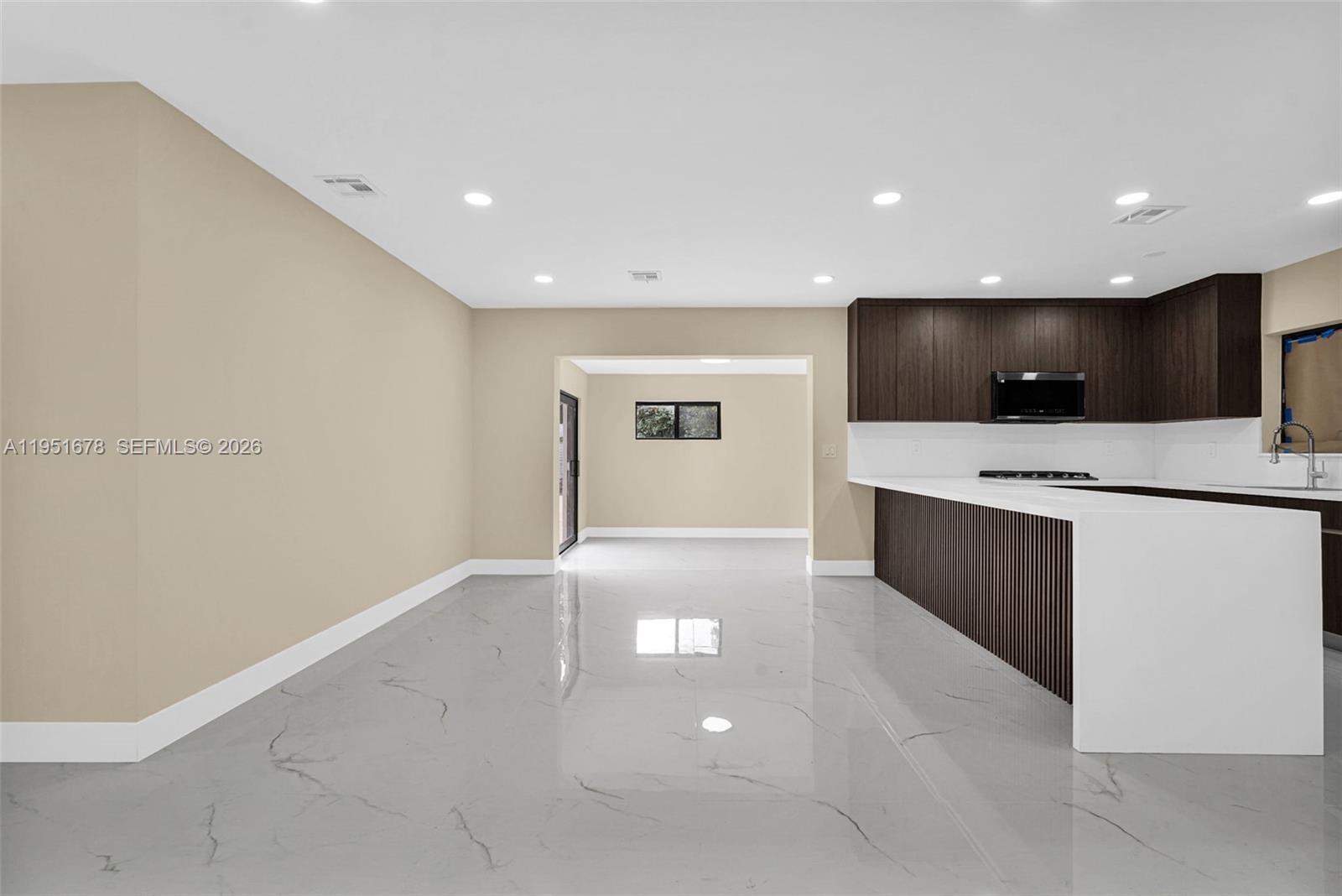 PALMLAND ESTATES 1ST ADDN - Residential