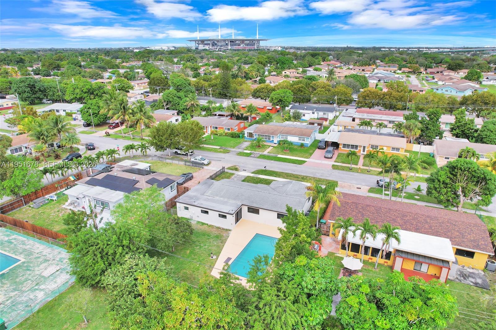 PALMLAND ESTATES 1ST ADDN - Residential