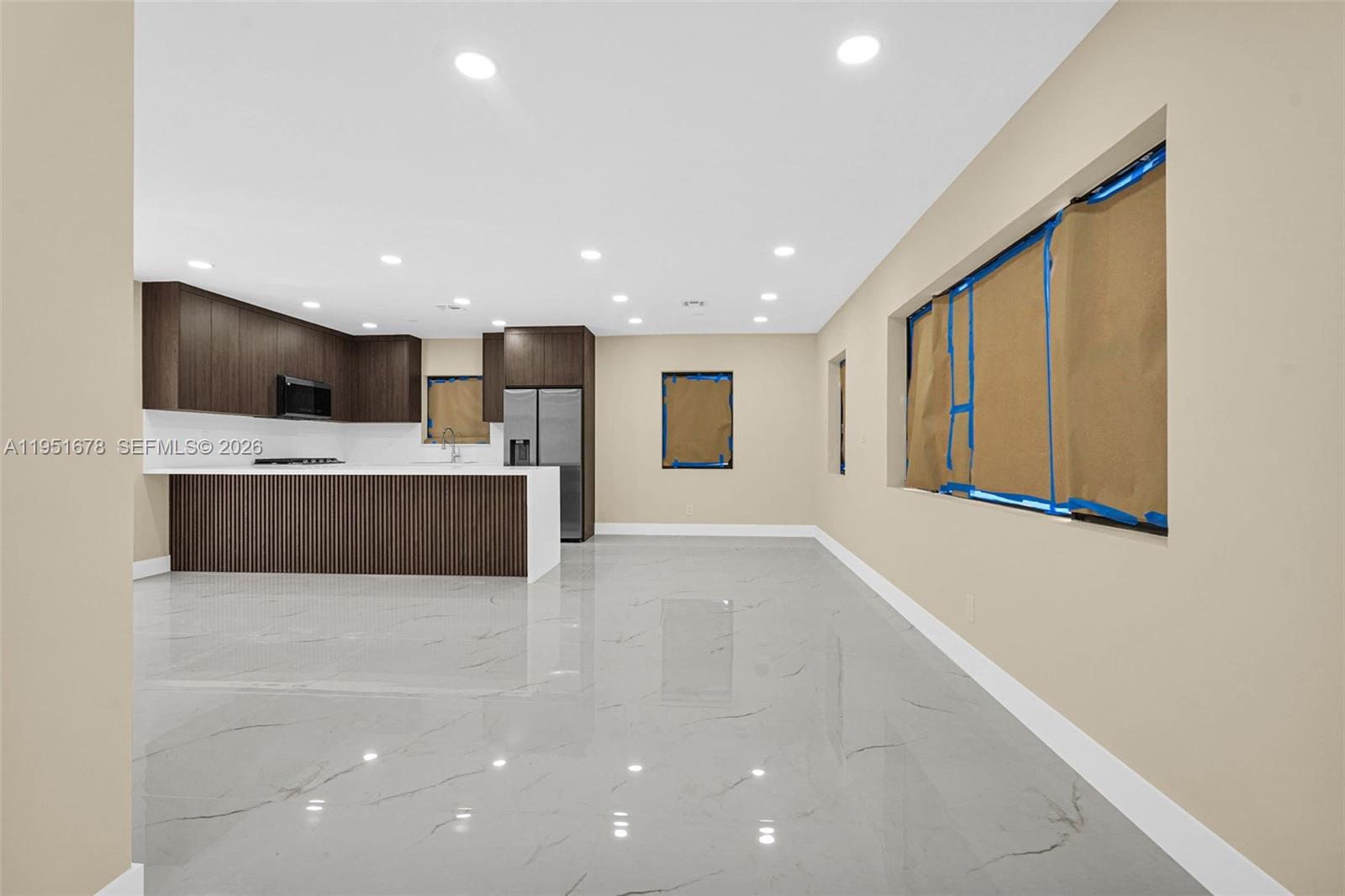 PALMLAND ESTATES 1ST ADDN - Residential