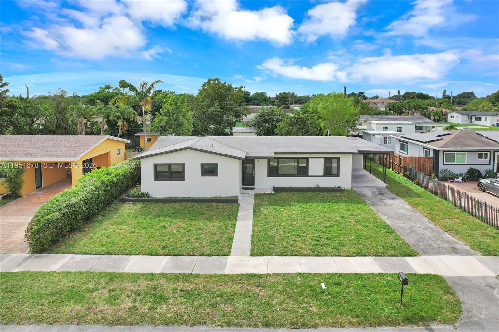 PALMLAND ESTATES 1ST ADDN - Residential