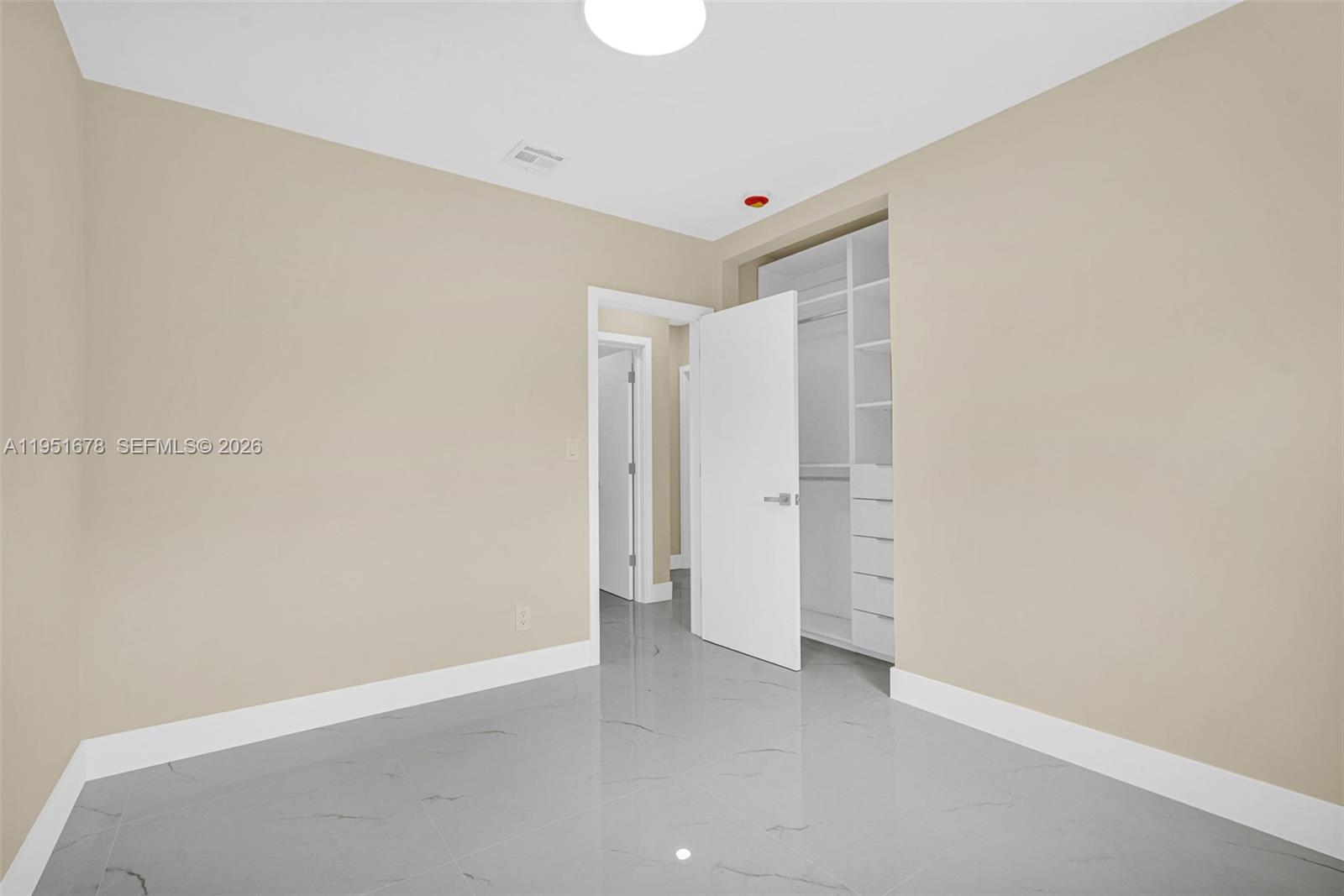 PALMLAND ESTATES 1ST ADDN - Residential