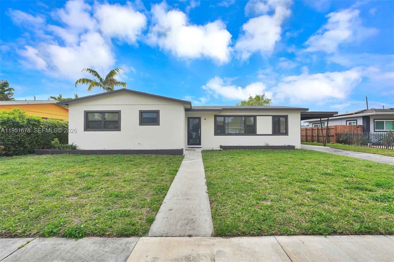 PALMLAND ESTATES 1ST ADDN - Residential