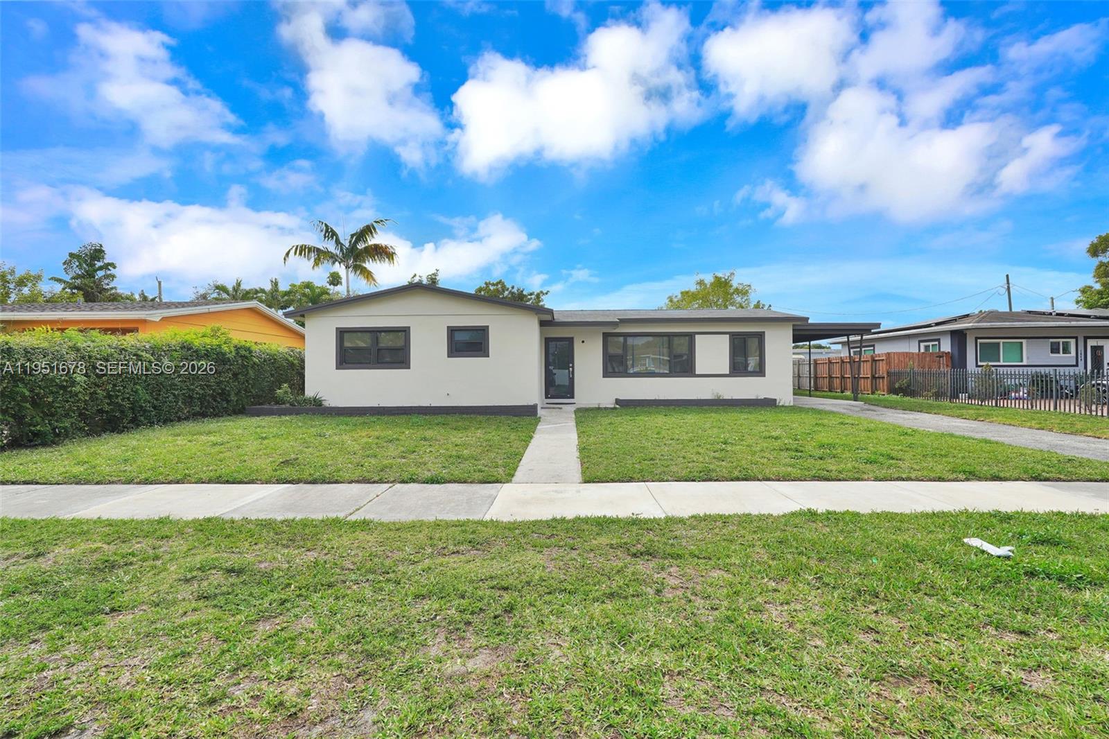 PALMLAND ESTATES 1ST ADDN - Residential