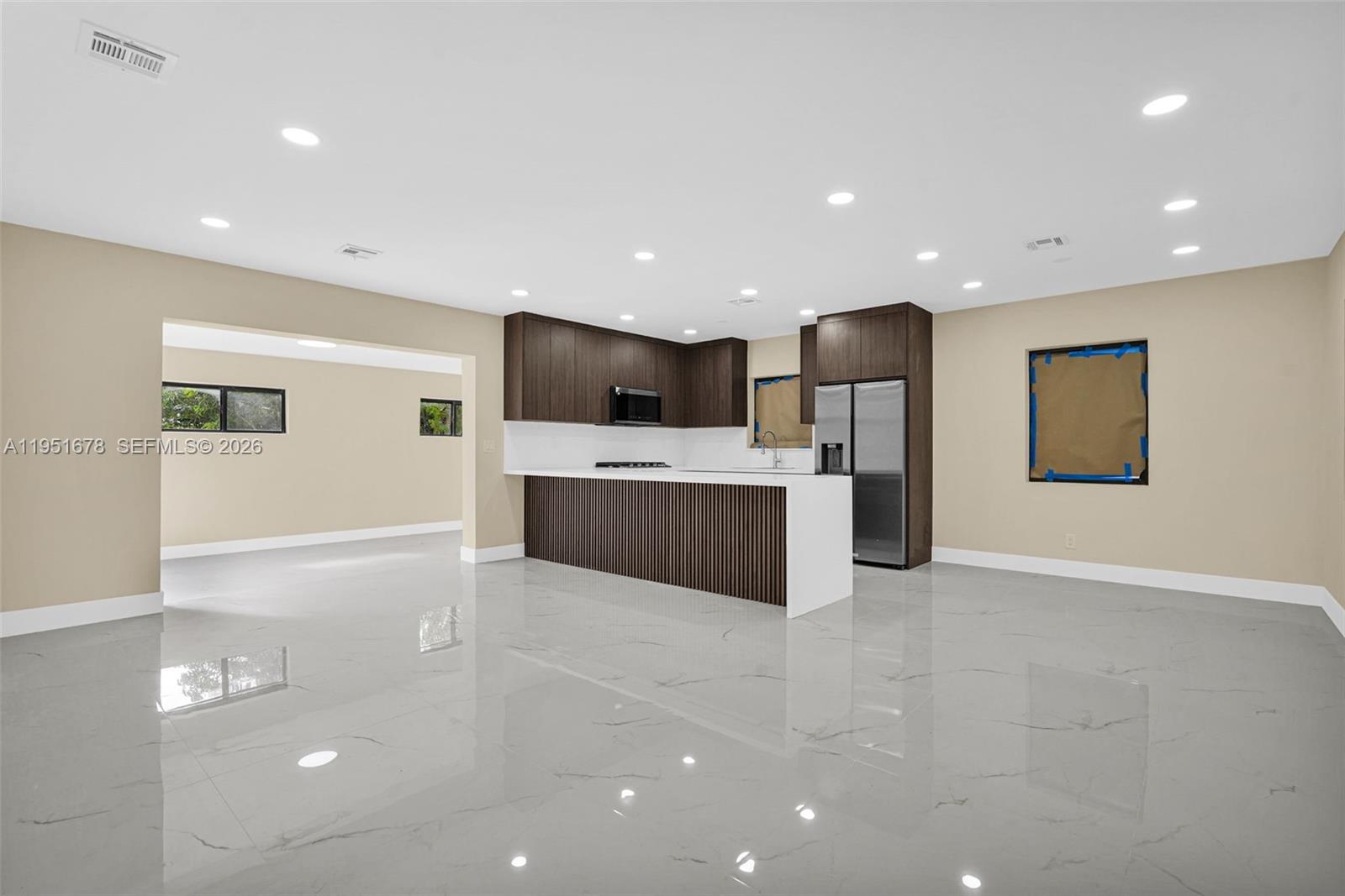 PALMLAND ESTATES 1ST ADDN - Residential