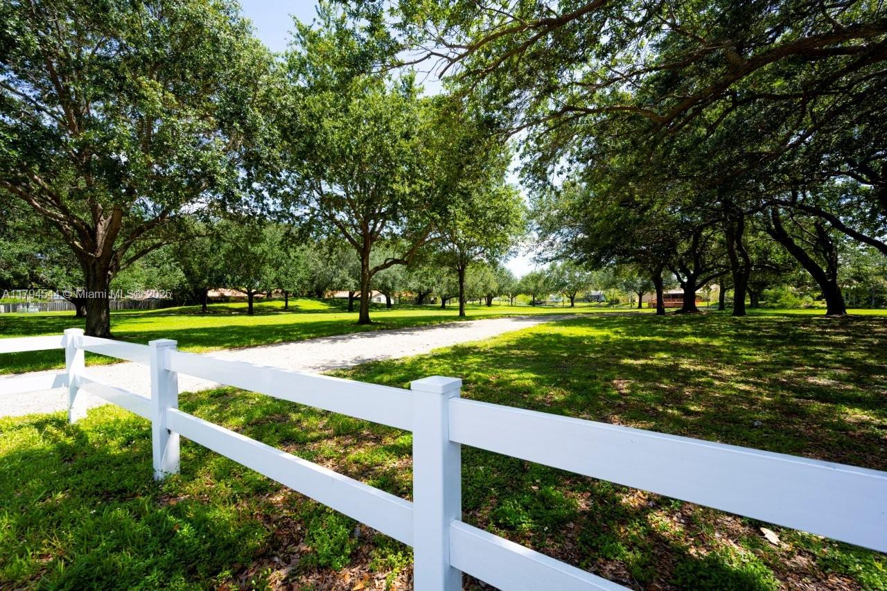 JACARANDA LAKES ENCLAVE - Residential