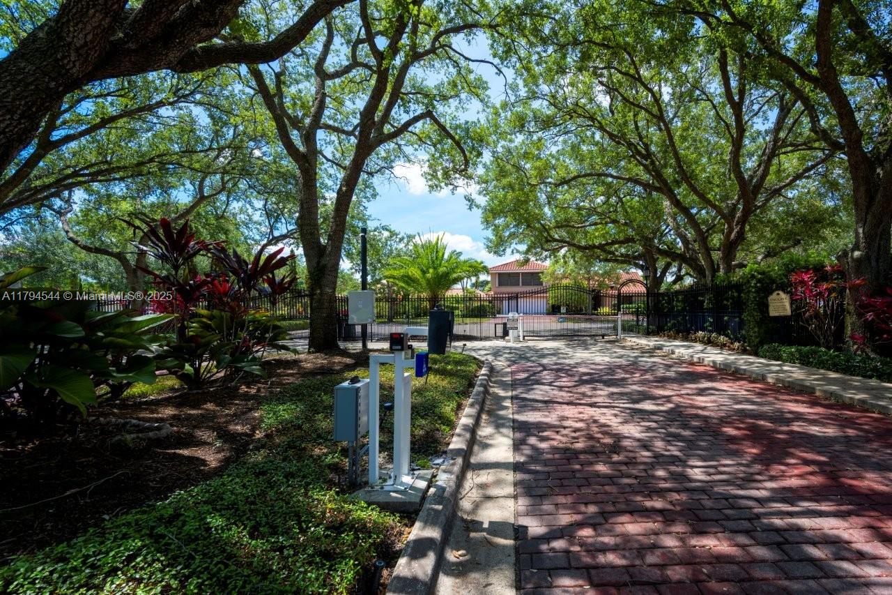 JACARANDA LAKES ENCLAVE - Residential