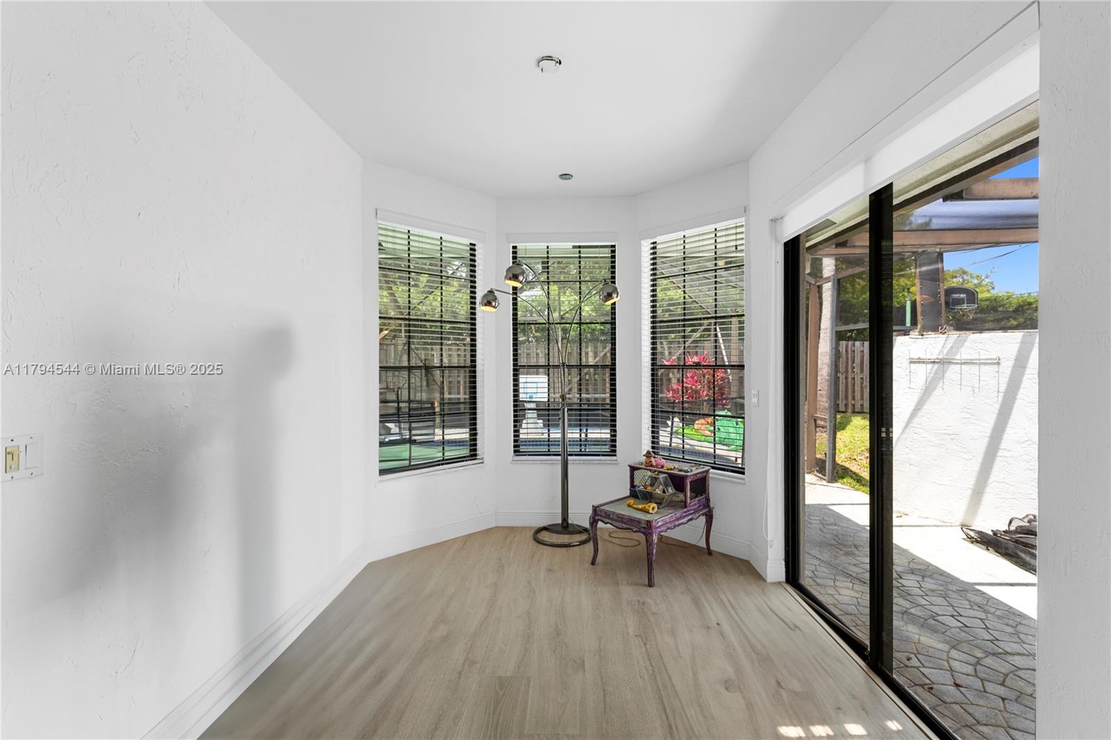 JACARANDA LAKES ENCLAVE - Residential