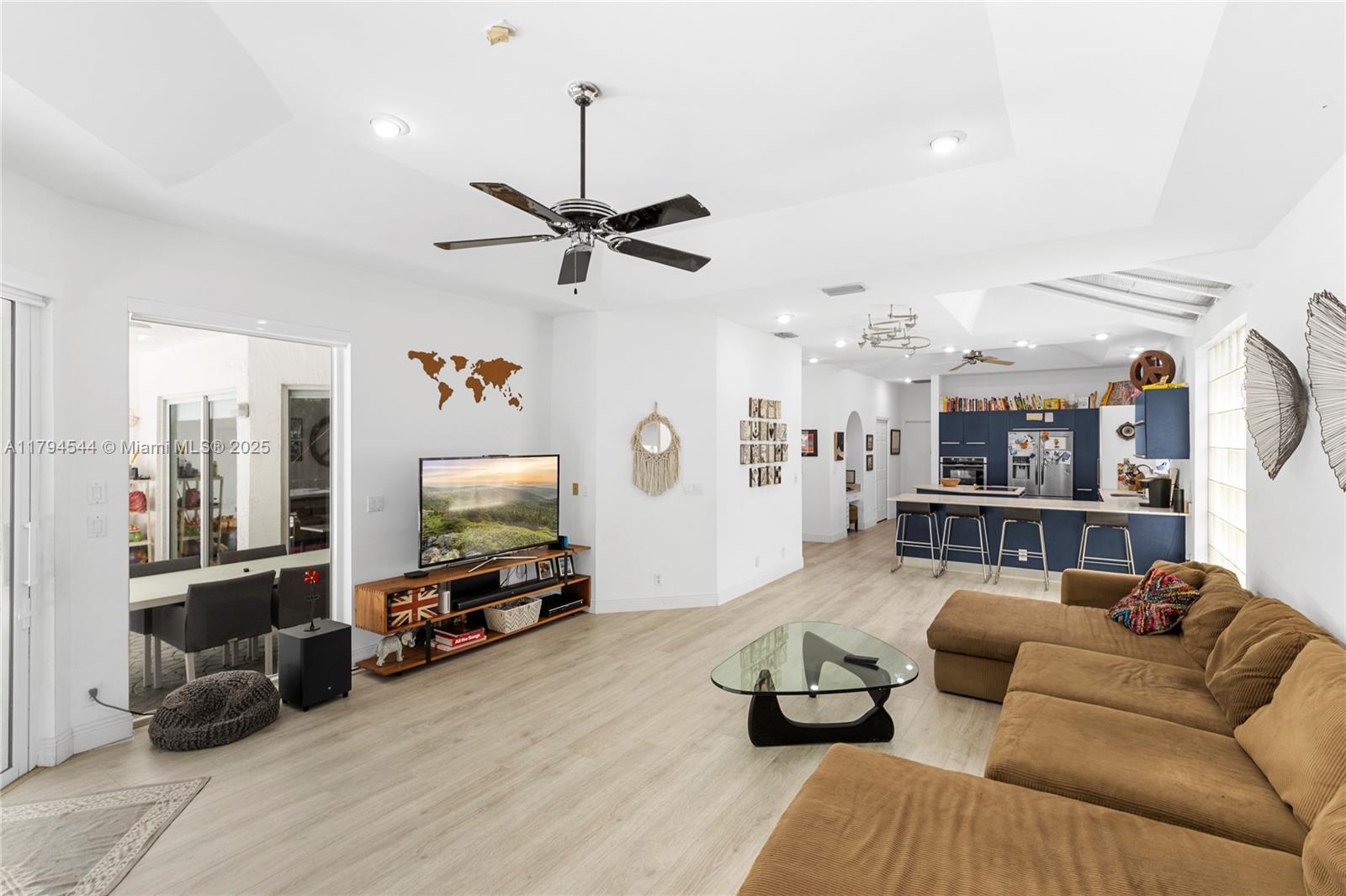 JACARANDA LAKES ENCLAVE - Residential