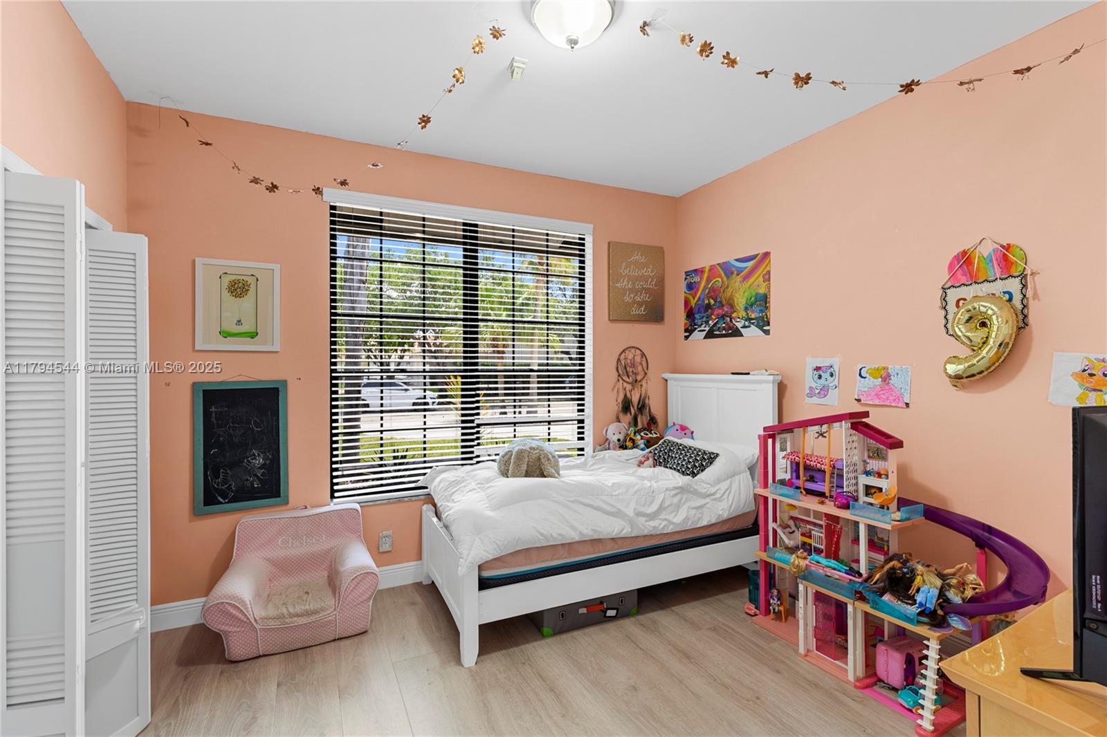 JACARANDA LAKES ENCLAVE - Residential