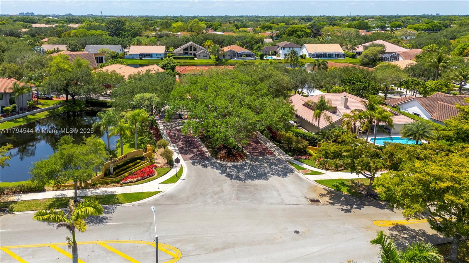 JACARANDA LAKES ENCLAVE - Residential