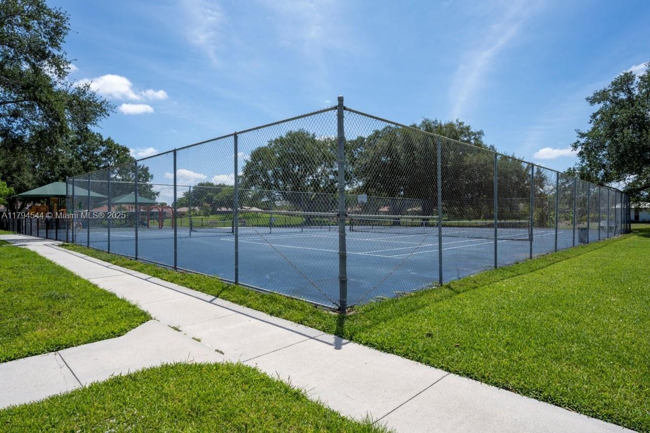 JACARANDA LAKES ENCLAVE - Residential
