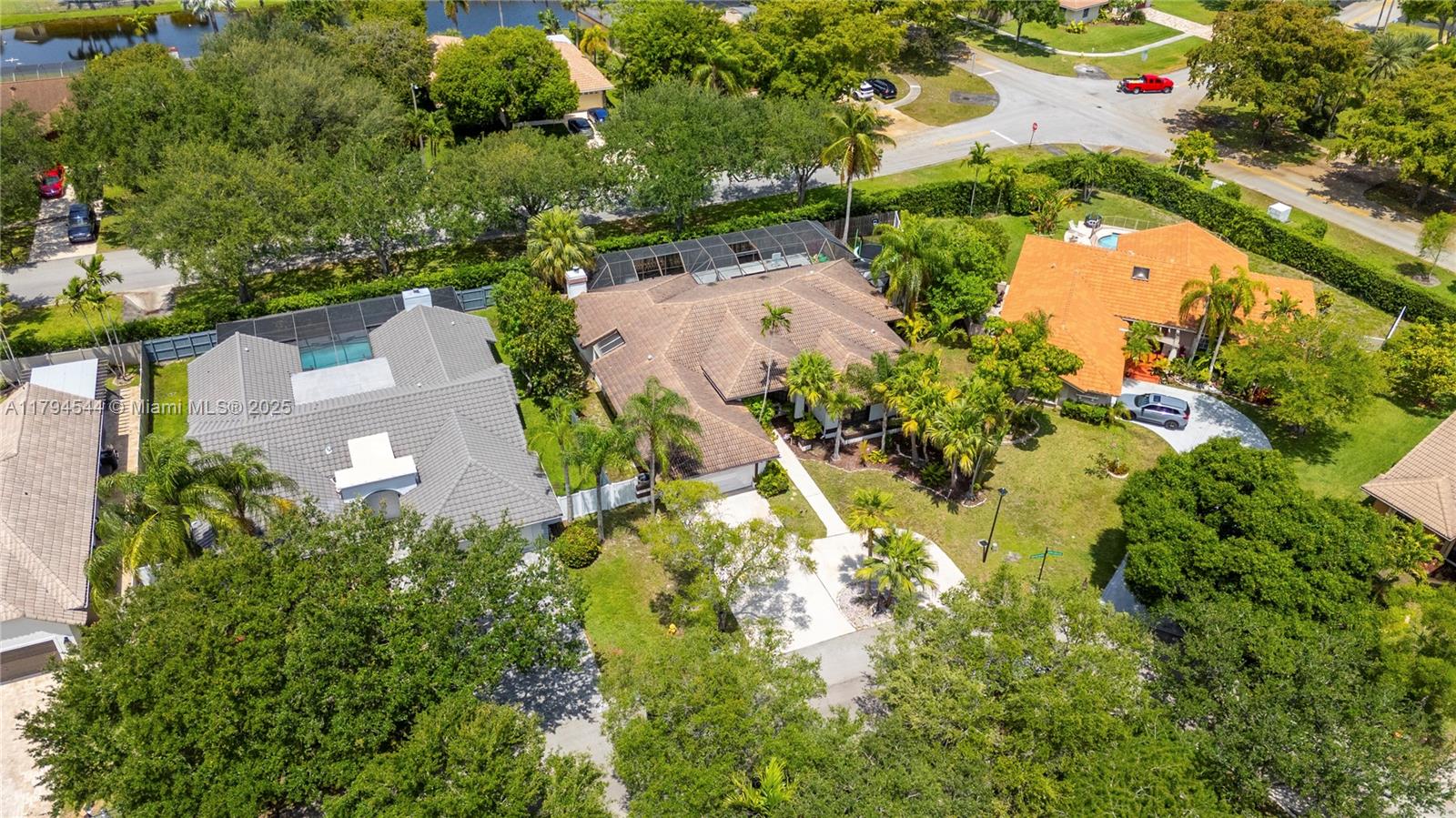 JACARANDA LAKES ENCLAVE - Residential