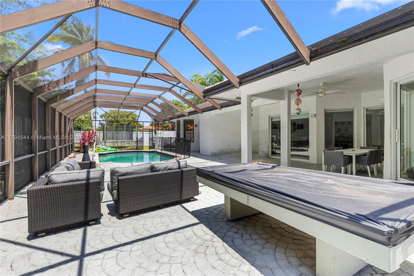 JACARANDA LAKES ENCLAVE - Residential