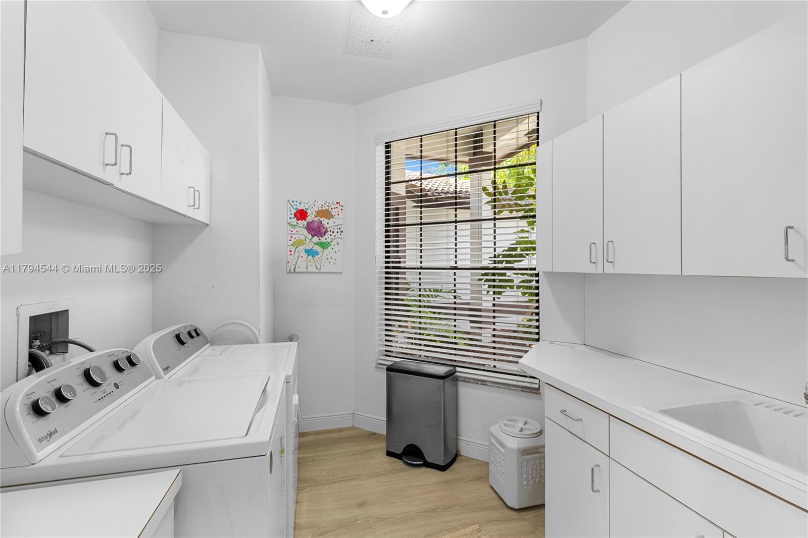 JACARANDA LAKES ENCLAVE - Residential