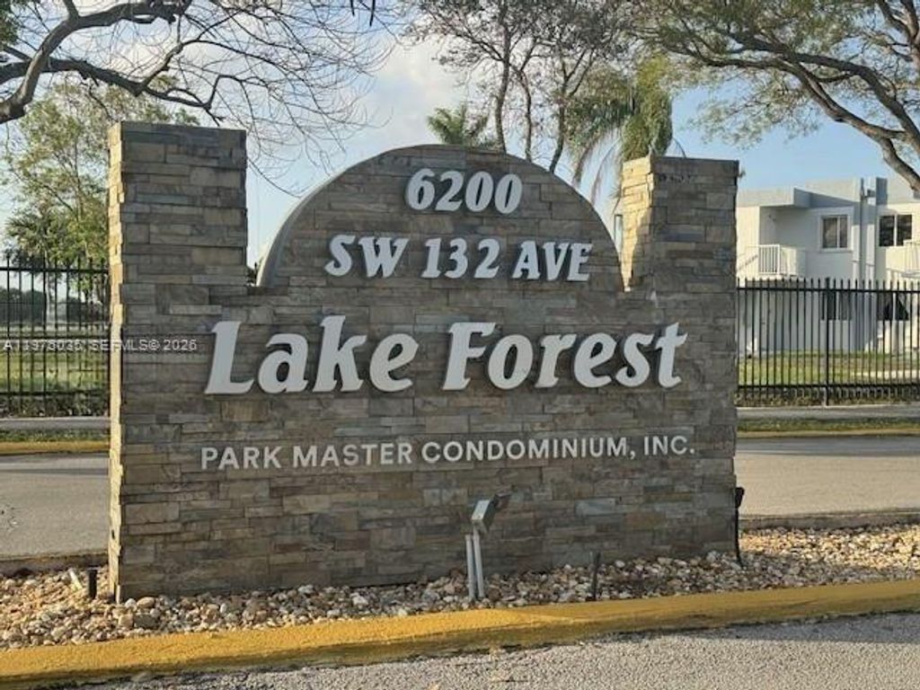 Photo of 6207 SW 131st Ct #101, Miami, FL 33183 (MLS # A11976035)