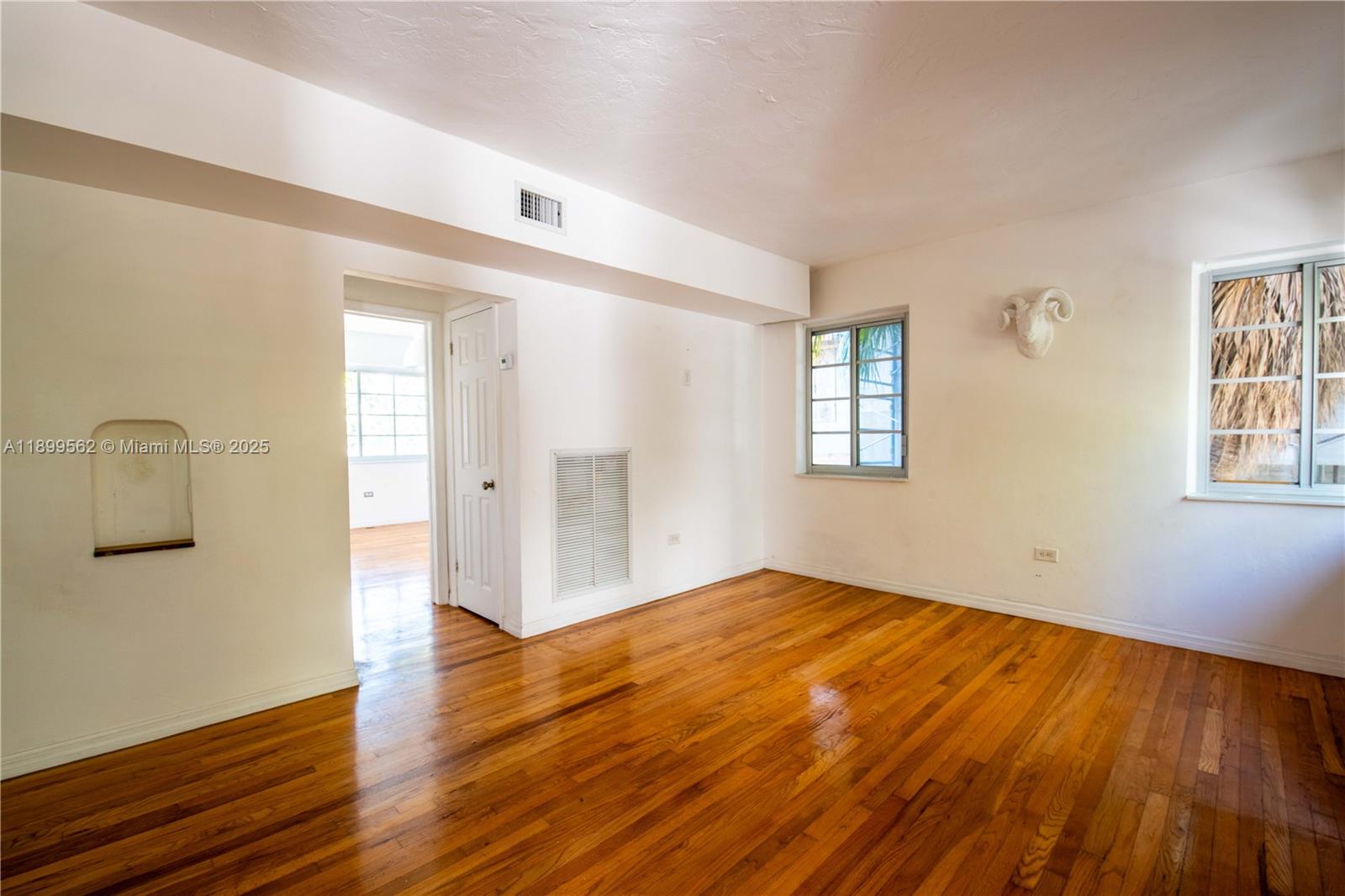 1485 Bay Rd