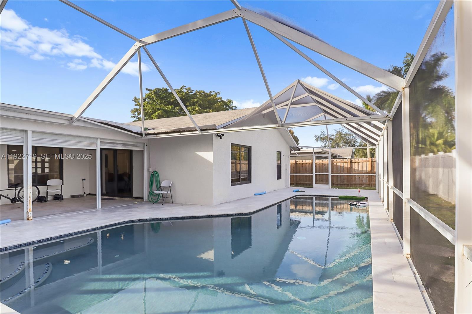 CRYSTAL HEIGHTS - Residential