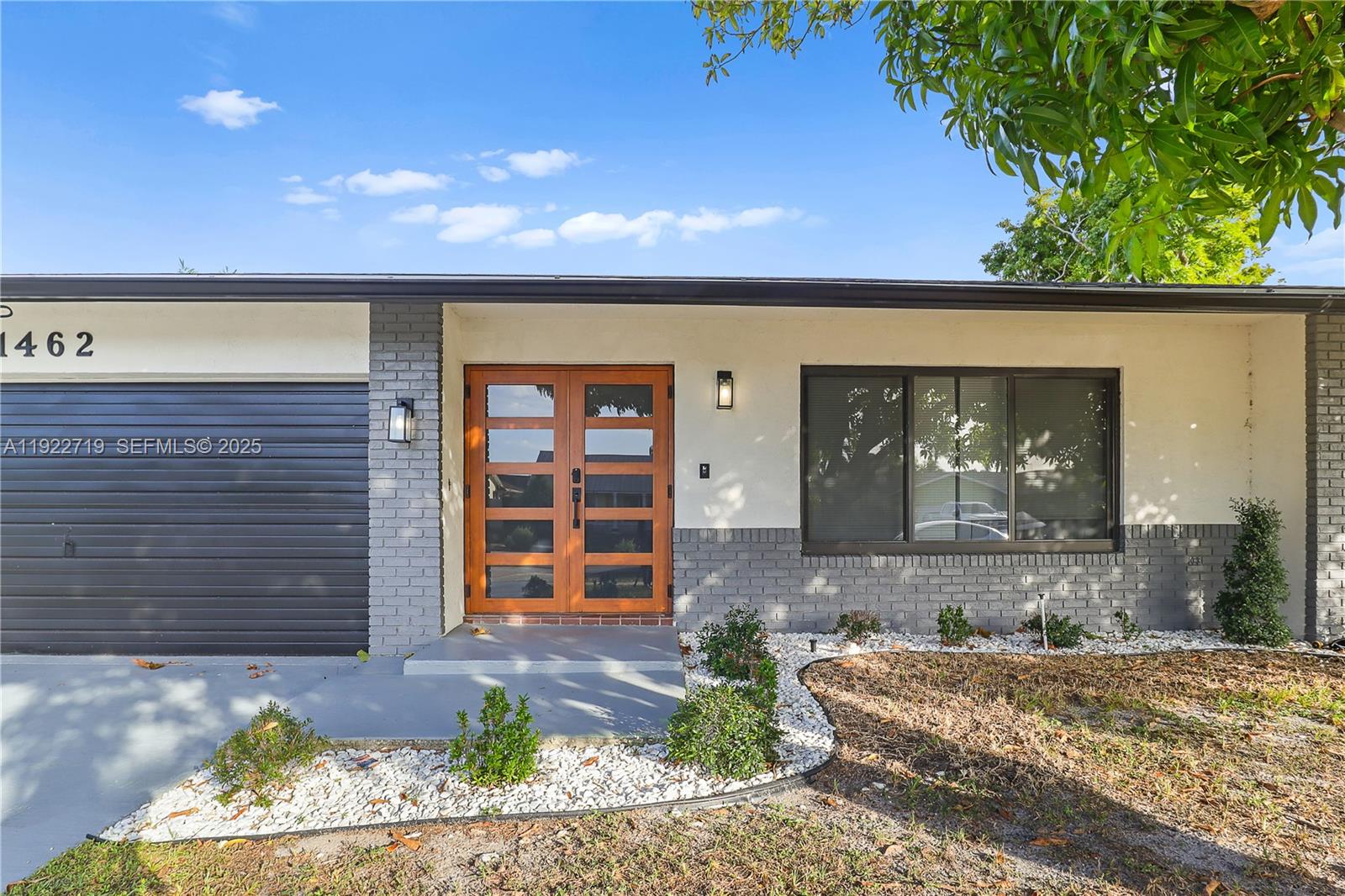 CRYSTAL HEIGHTS - Residential