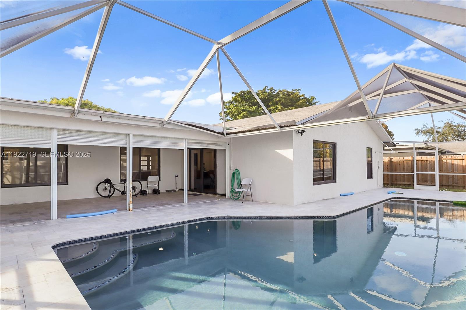 CRYSTAL HEIGHTS - Residential