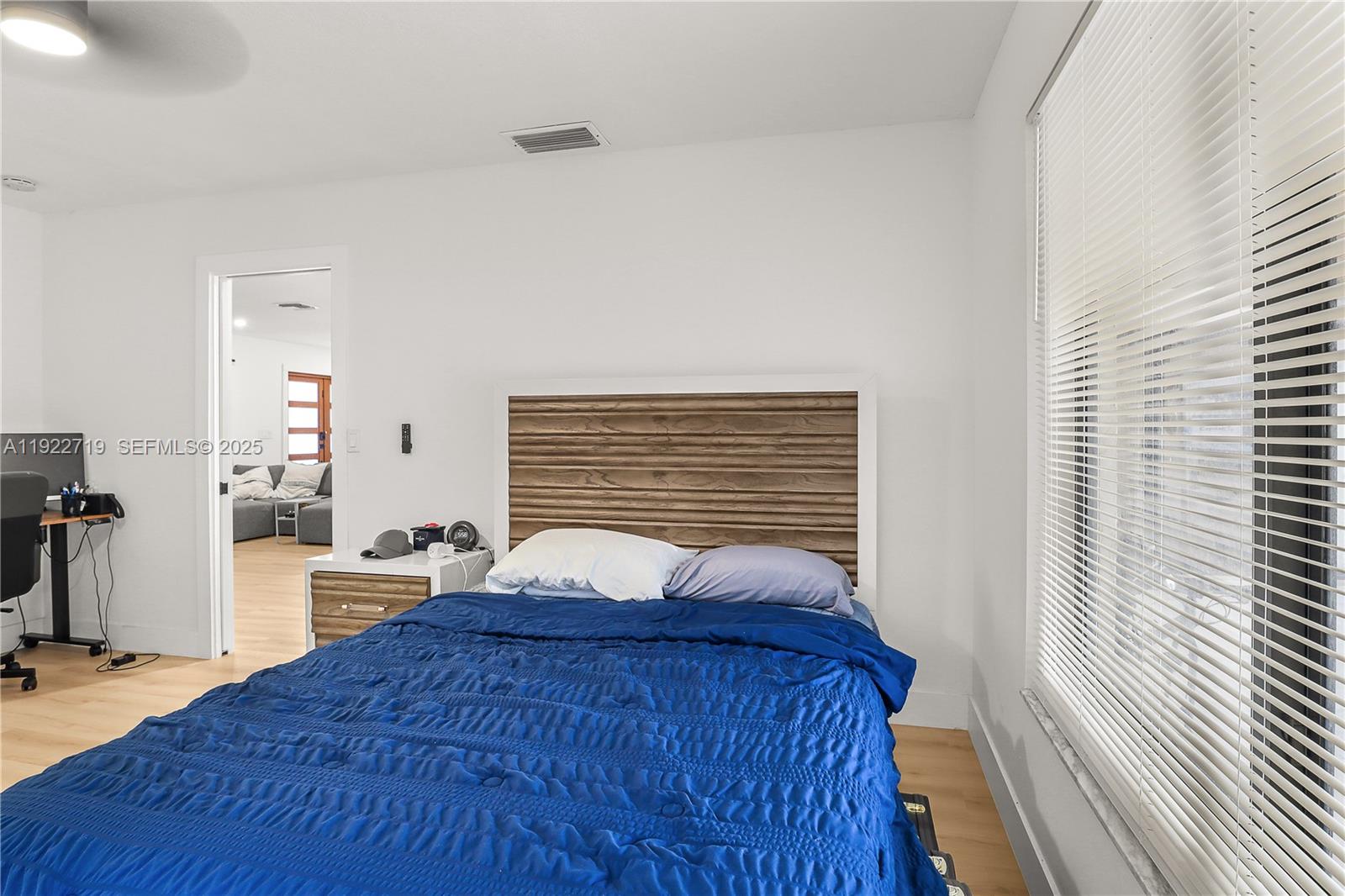 CRYSTAL HEIGHTS - Residential