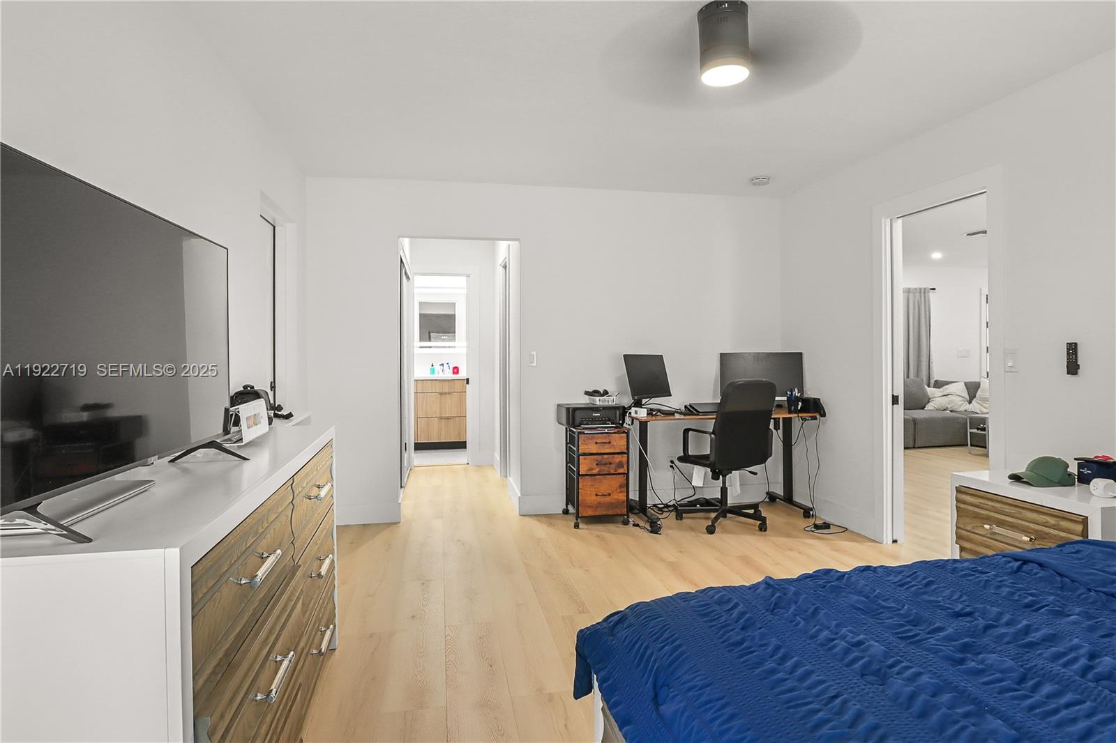 CRYSTAL HEIGHTS - Residential