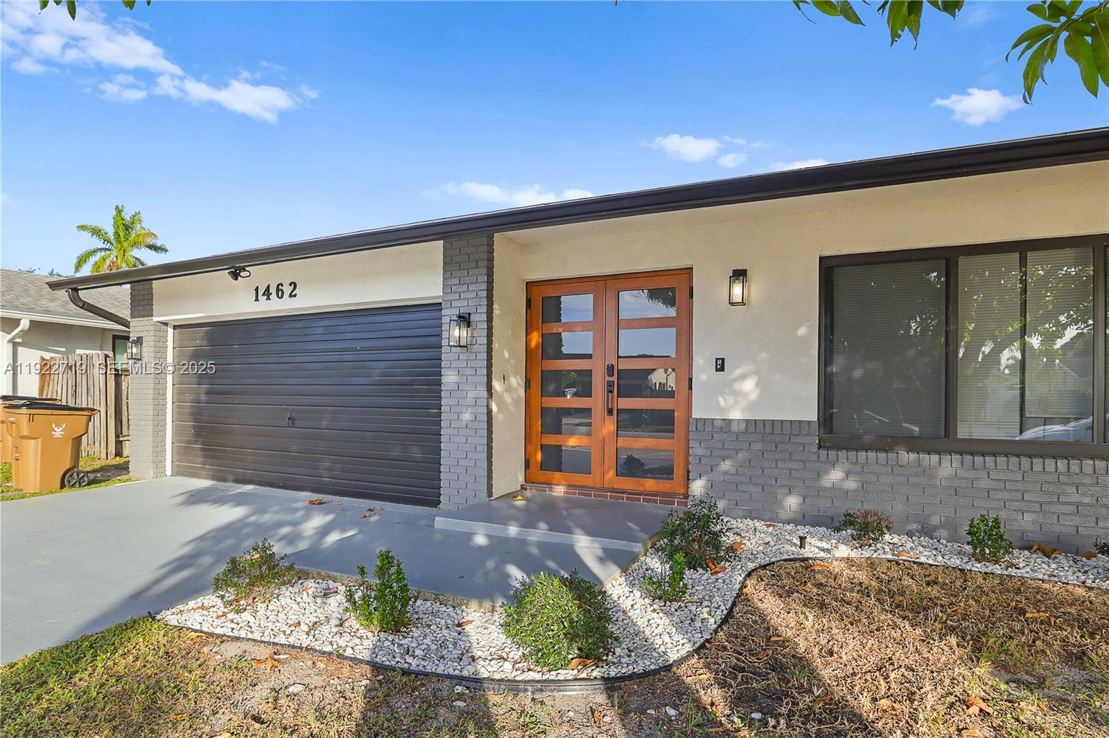 CRYSTAL HEIGHTS - Residential