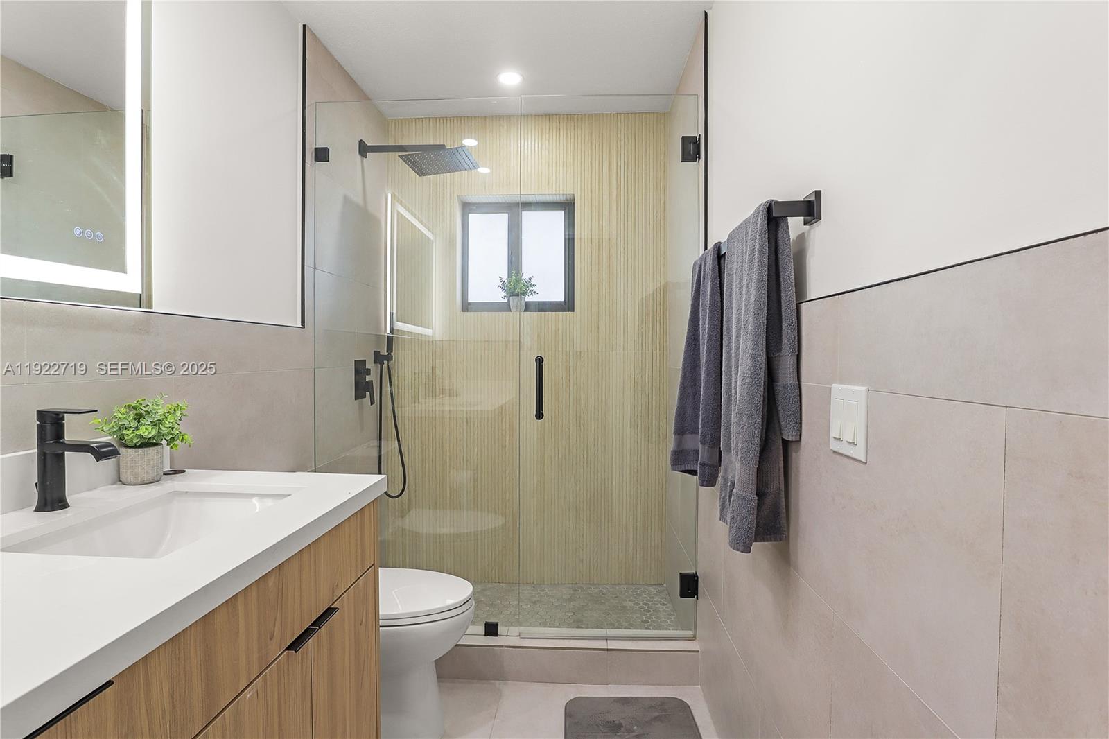 CRYSTAL HEIGHTS - Residential