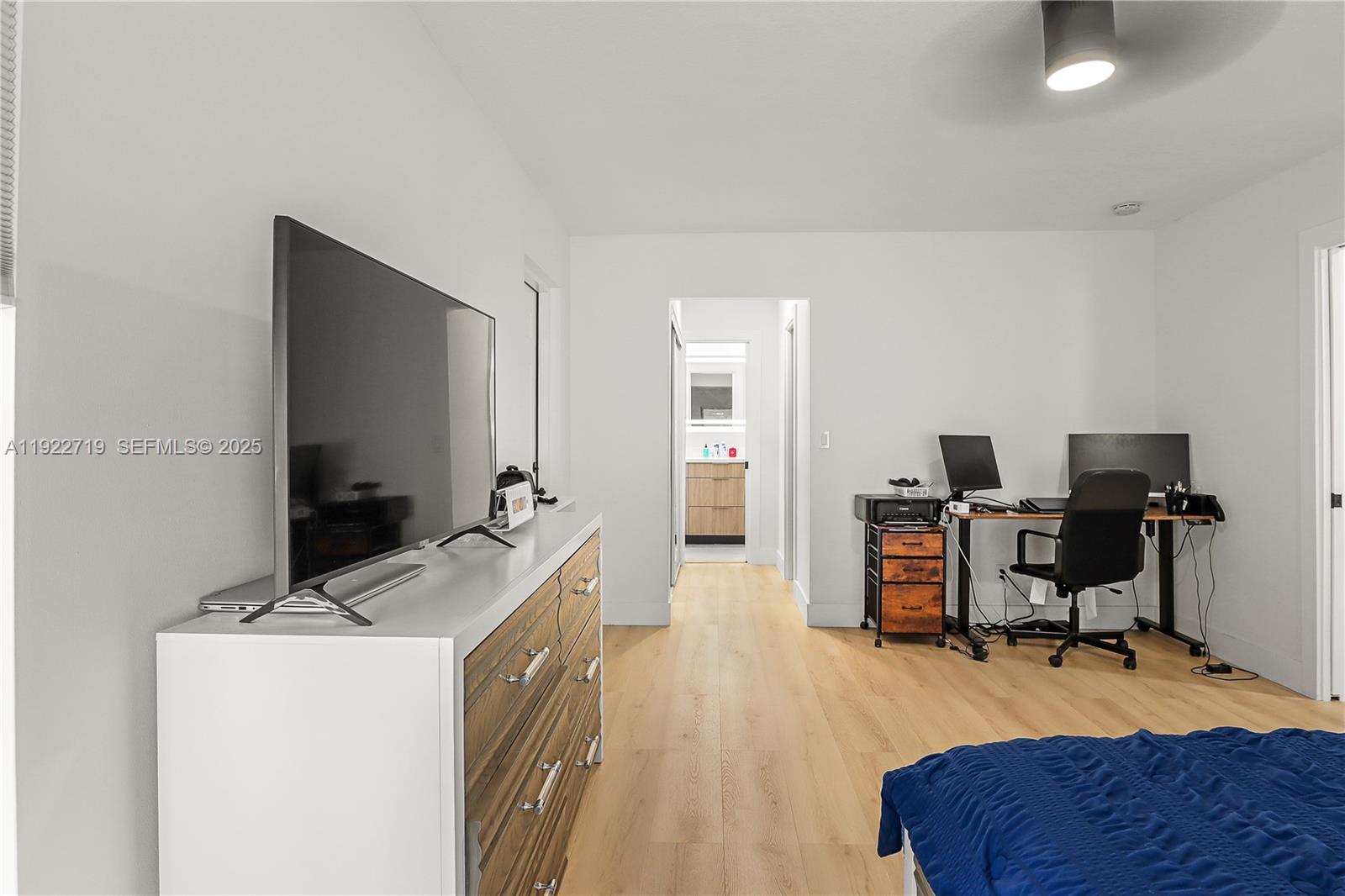 CRYSTAL HEIGHTS - Residential