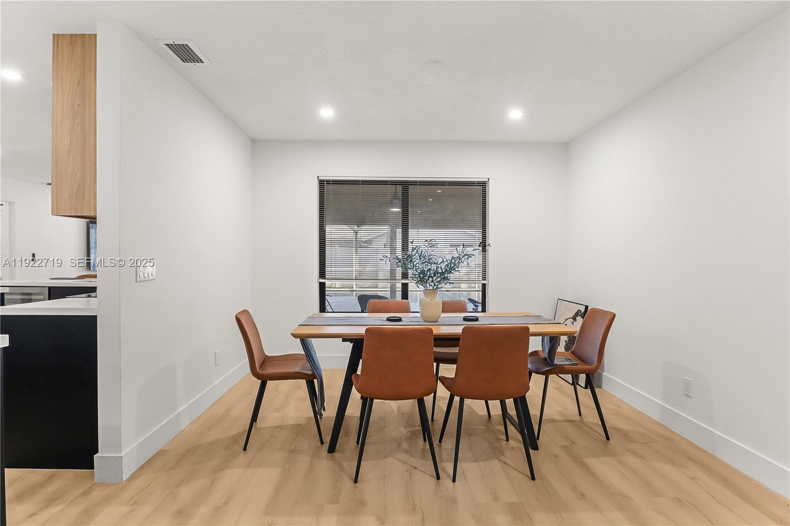 CRYSTAL HEIGHTS - Residential