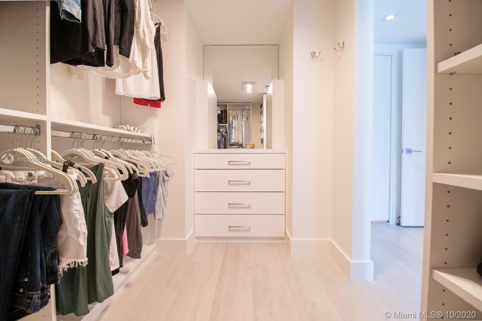 Paramount - Residential Lease