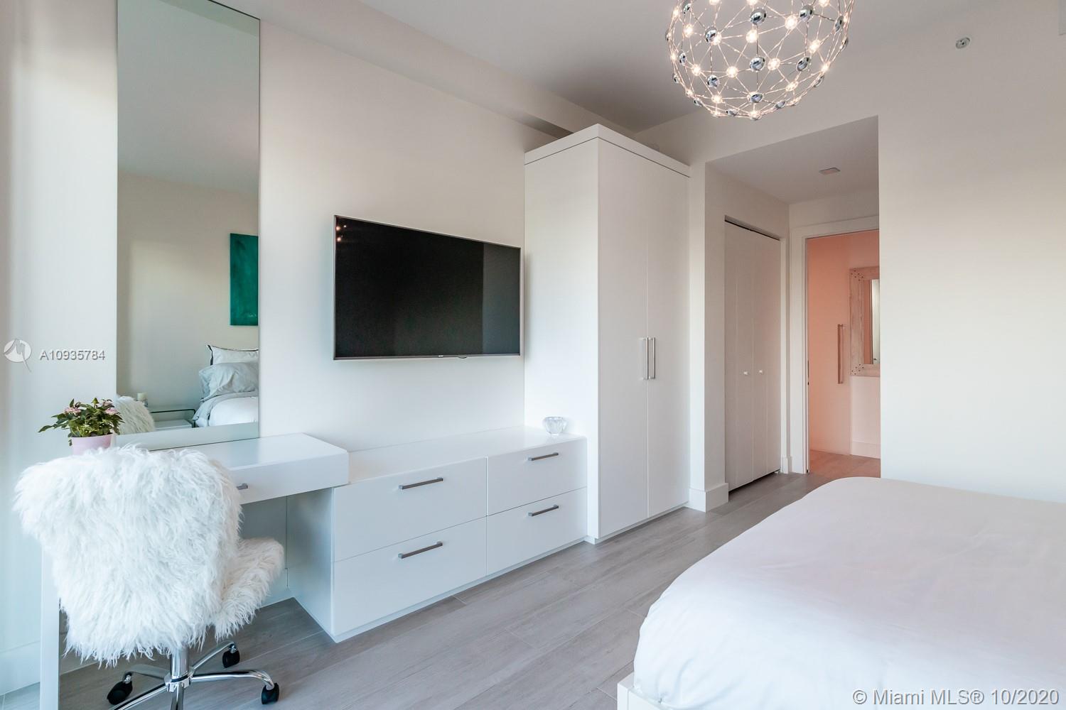 Paramount - Residential Lease