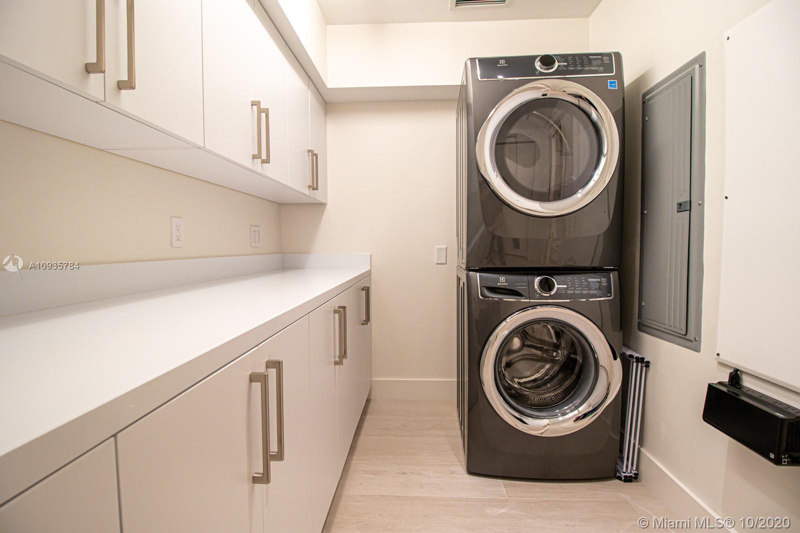 Paramount - Residential Lease