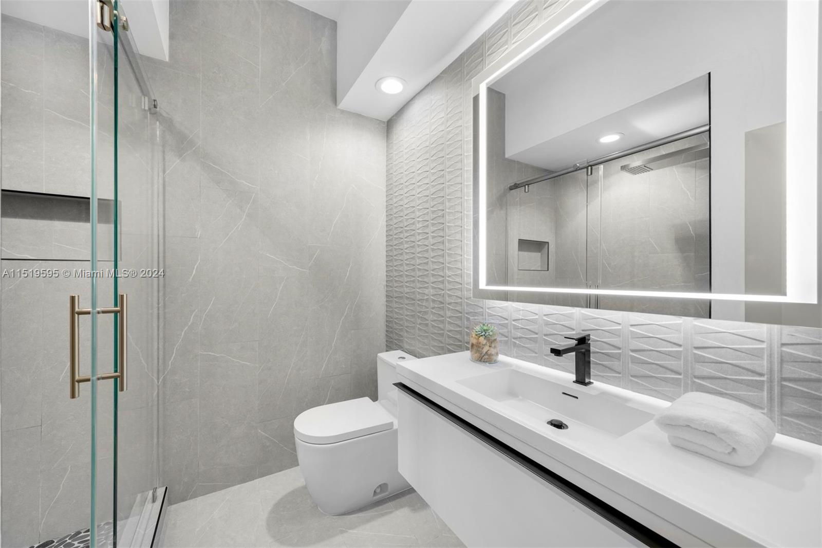 FELIX COURT RESUB - Residential